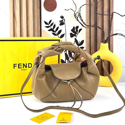 حقيبة فيندي "هوبو" بالجلد الناعم والمقبض المجدول (Fendi Soft Leather Hobo Bag) - جودة مطابقة للأصلي