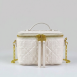 حقيبة كروس فيندي بتصميم "فانيتي" (Fendi Vanity Case Crossbody) - Image 3